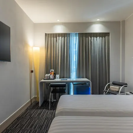 Western Premier Royal Santina