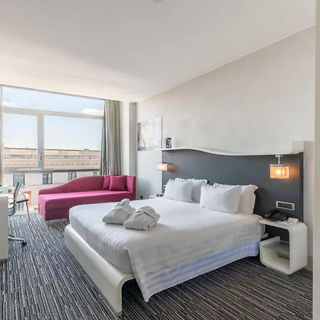 Western Premier Royal Santina