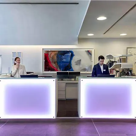 Western Premier Royal Santina Hotel