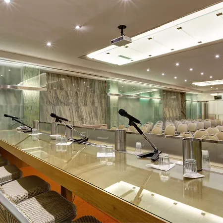 Western Premier Royal Santina Roma