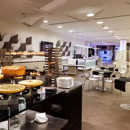 Western Premier Royal Santina Roma