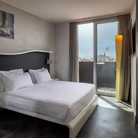 Western Premier Royal Santina Rome