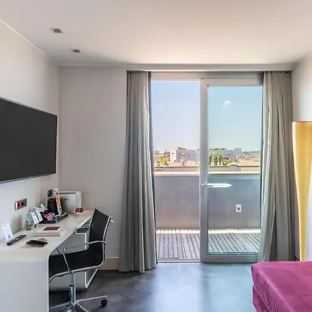 Western Premier Royal Santina Rome