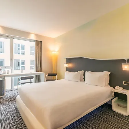 Western Premier Royal Santina 4* רומא