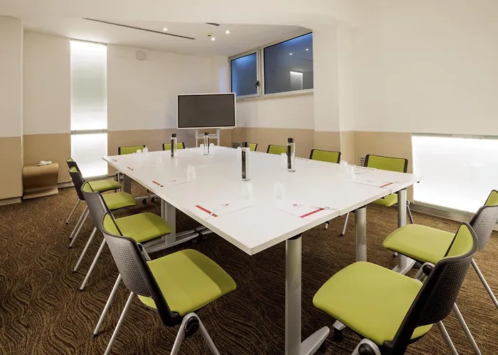 Otel Western Premier Royal Santina