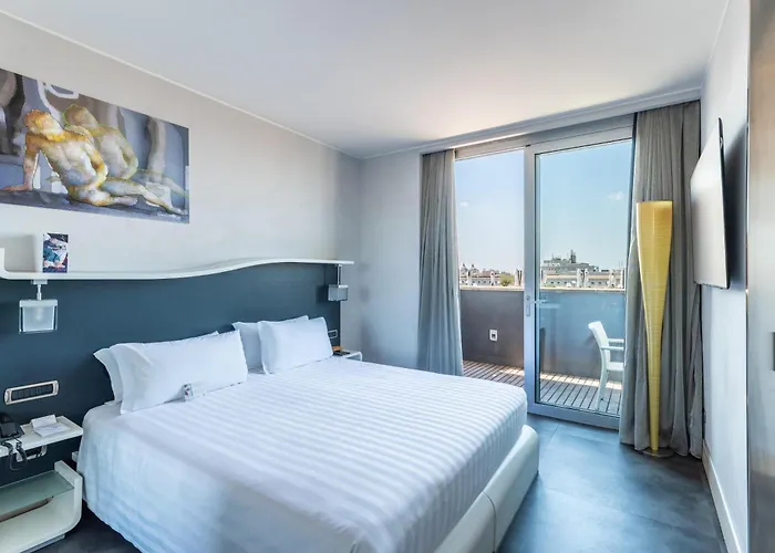 Western Premier Royal Santina