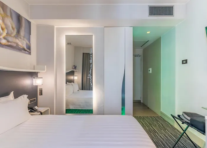 Otel Western Premier Royal Santina 4*