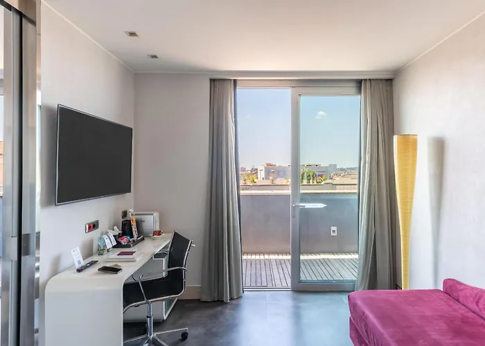 Western Premier Royal Santina Roma