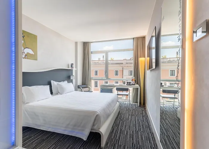 Western Premier Royal Santina Otel 4*