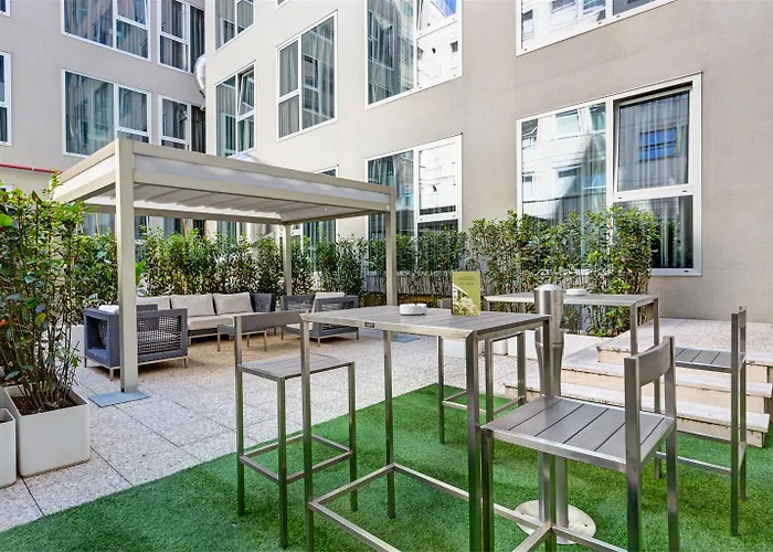 Otel Western Premier Royal Santina