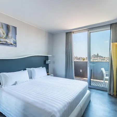 베스트 웨스턴 프리미어 로얄 산티나