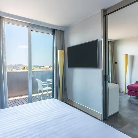 Hotel Western Premier Royal Santina