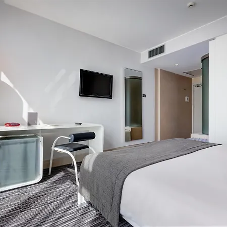 Western Premier Royal Santina Hotel